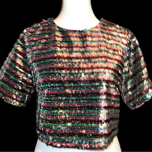 Forever 21 gorgeous sequined crop top! New - Picture 4 of 10